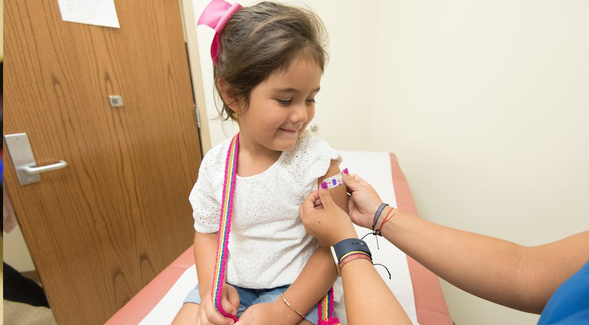 L’assurdità di vaccinare i bambini con un cd vaccino COVID -19 è stata recentemente confermata.