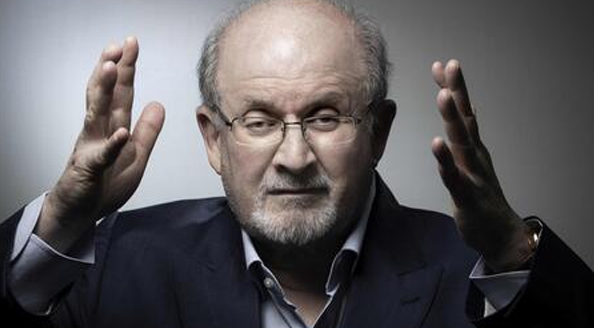 Il terrorista islamico che ha voluto uccidere Rushdie l’ha fatto ottemperando a ciò che Allah prescrive nel Corano e a ciò che ha detto e ha fatto Maometto. Dobbiamo mettere fuori legge l’islam dentro casa nostra