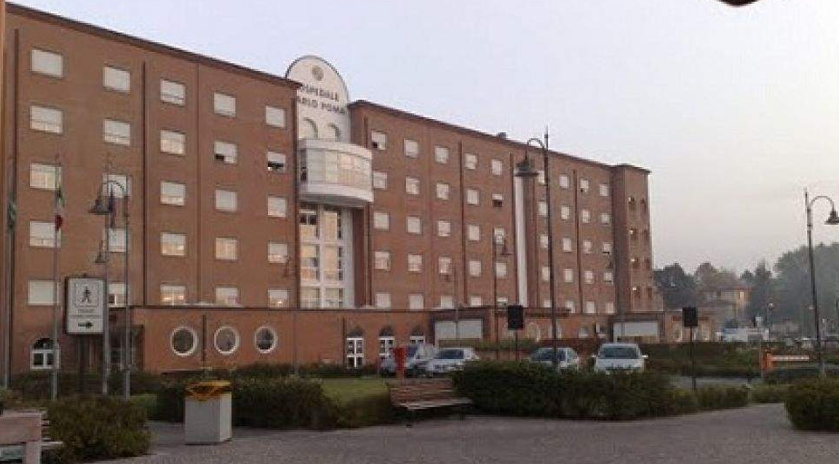 Nei cinque ospedali di Mantova a agosto ci sono state 21 aggressioni fisiche e verbali contro medici e infermieri presi a pugni e bastonate. Ora hanno la vigilanza armata nell’esercizio della loro attività