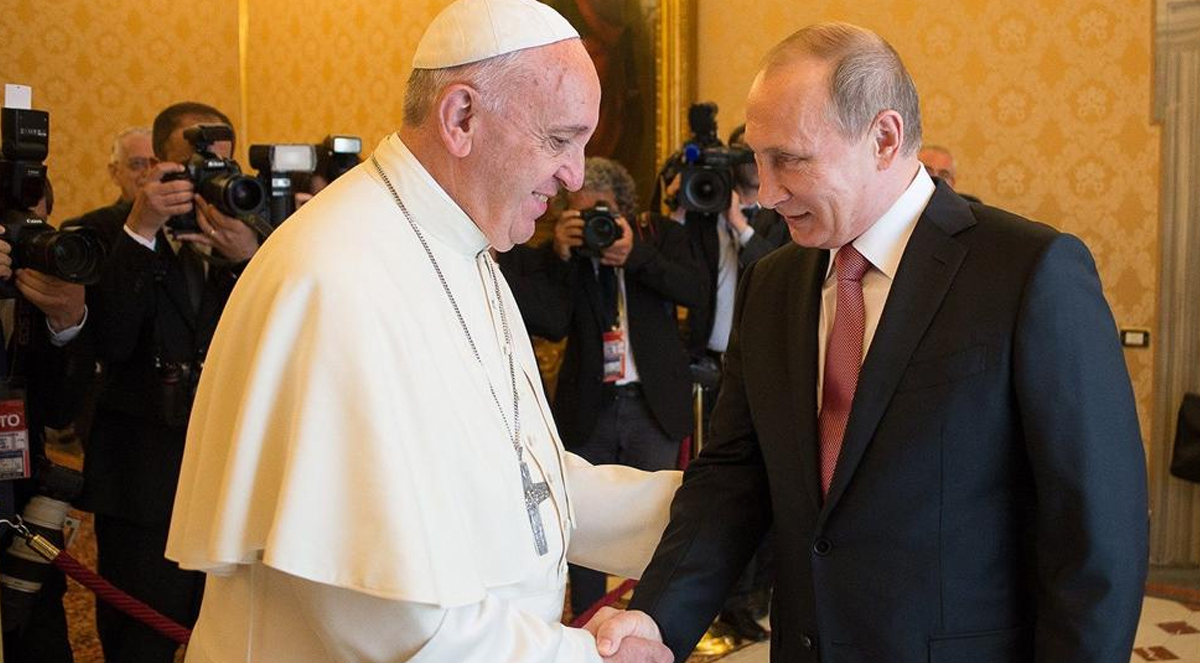 MARCO POLITI: “Papa Francesco e il rifiuto di “benedire” una delle parti: l’Ucraina non può decidere la pace da sola”