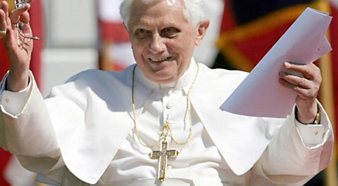 DON MARIO ALEXIS PORTELLA: “Benedetto XVI con la Lectio Magistralis di Ratisbona e il Motu Proprio Summorum Pontificum ha fatto prevalere il primato della fede e la salvaguardia della tradizione”