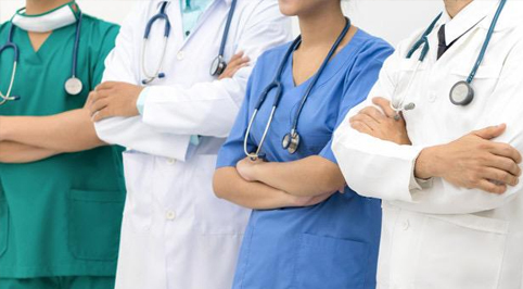 ANSA: “In Italia mancano 30.000 medici e 250.000 infermieri per allinearsi al livello di altri Paesi europei. Servirebbero 30,5 miliardi di euro”