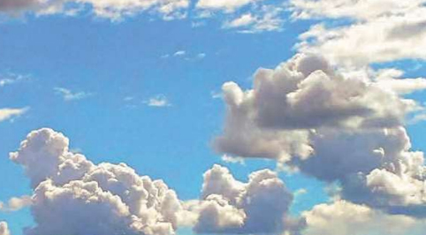 LA POESIA DI GIORGIO BONGIORNO: “Grappoli di nuvole”