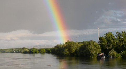LA POESIA DI GIORGIO BONGIORNO: “Arcobaleno sul fiume”