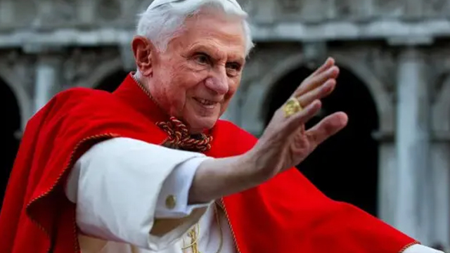 MARCELLO VENEZIANI: “Un anno senza Papa”